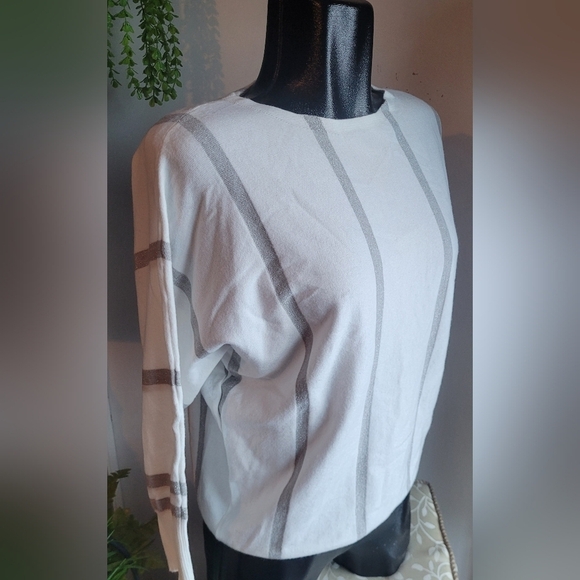 Vila Milano White and Silver Striped Dolman Sleeve Sweater S - Picture 3 of 7